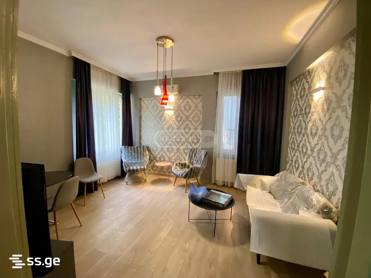 pekini st. 4 - 2 rooms