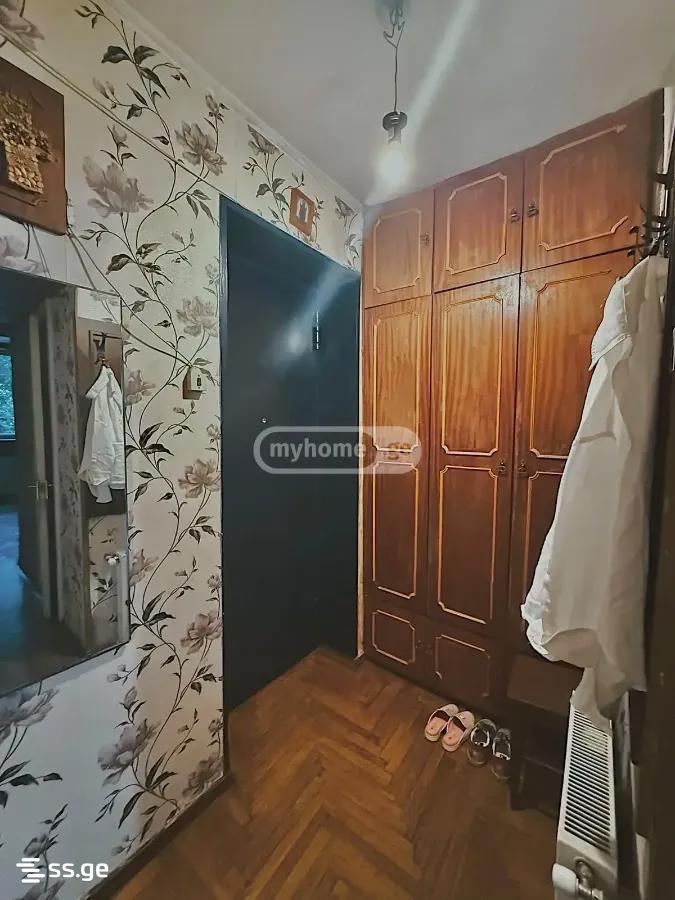 liakhvi st. 1 - 1 rooms