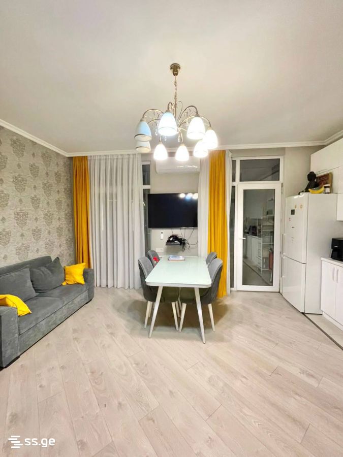 4 - 3 rooms