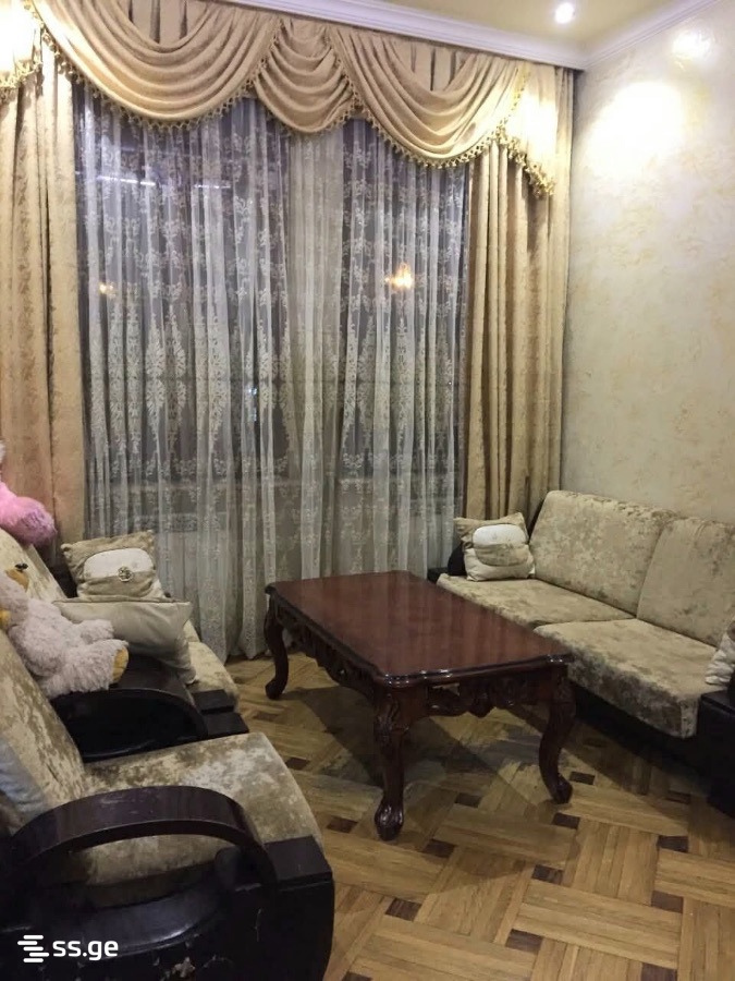 Chavchavadze st. 19 - 3 rooms