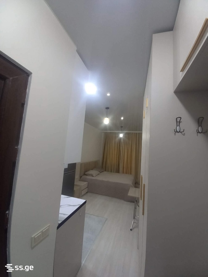 156 - 1 rooms