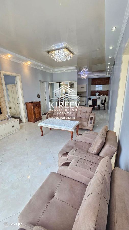 K. Gamsakhurdia st. 33 - 4 rooms