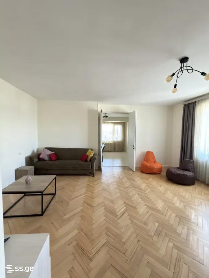 panaskerteli st. 13ა - 5 rooms