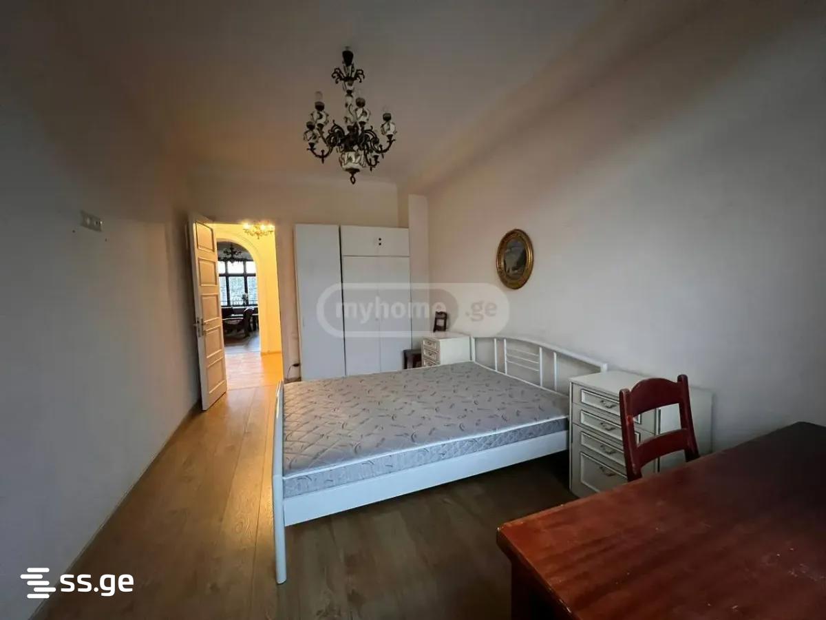 nino ramishvili st. 2 - 3 rooms