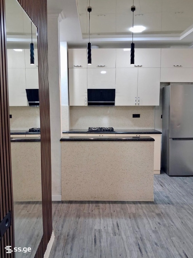 8 - 4 rooms