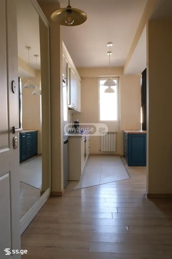 V.Tsintsadze st. 26 - 3 rooms