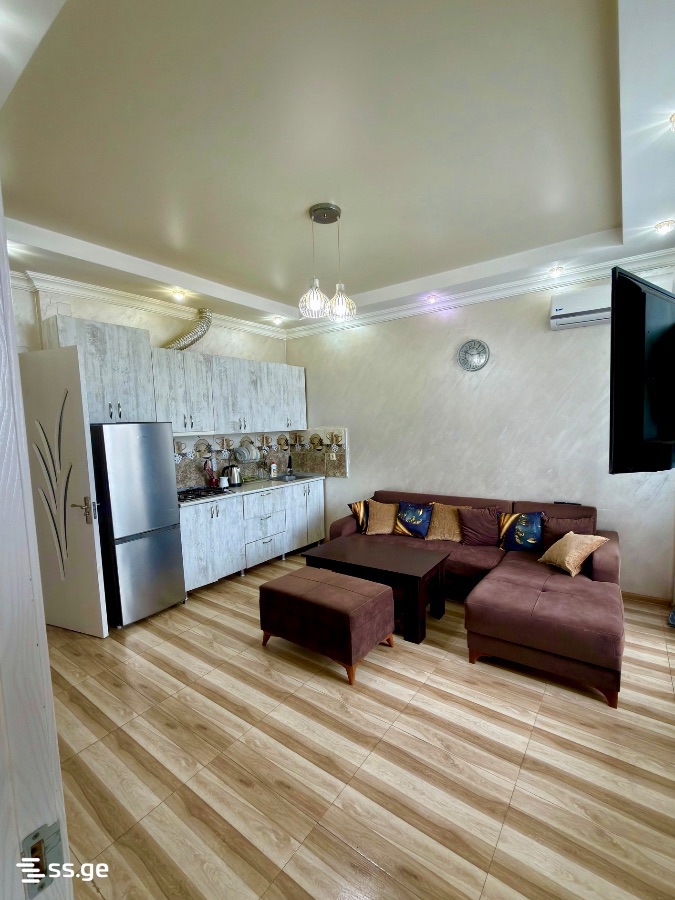 28 - 3 rooms