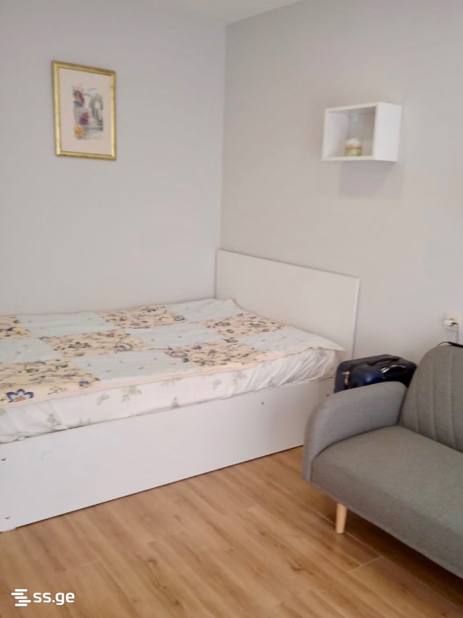 32 - 1 rooms