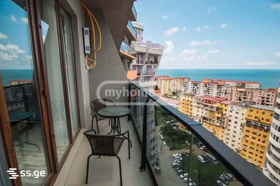 D. Mamuladze st. 5 - 1 rooms