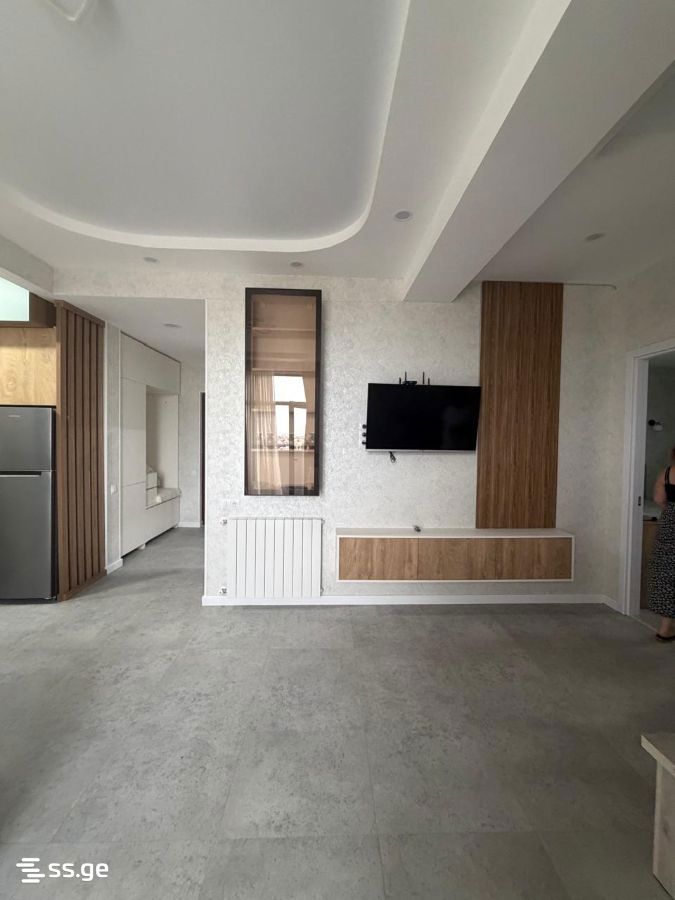 4 - 4 rooms