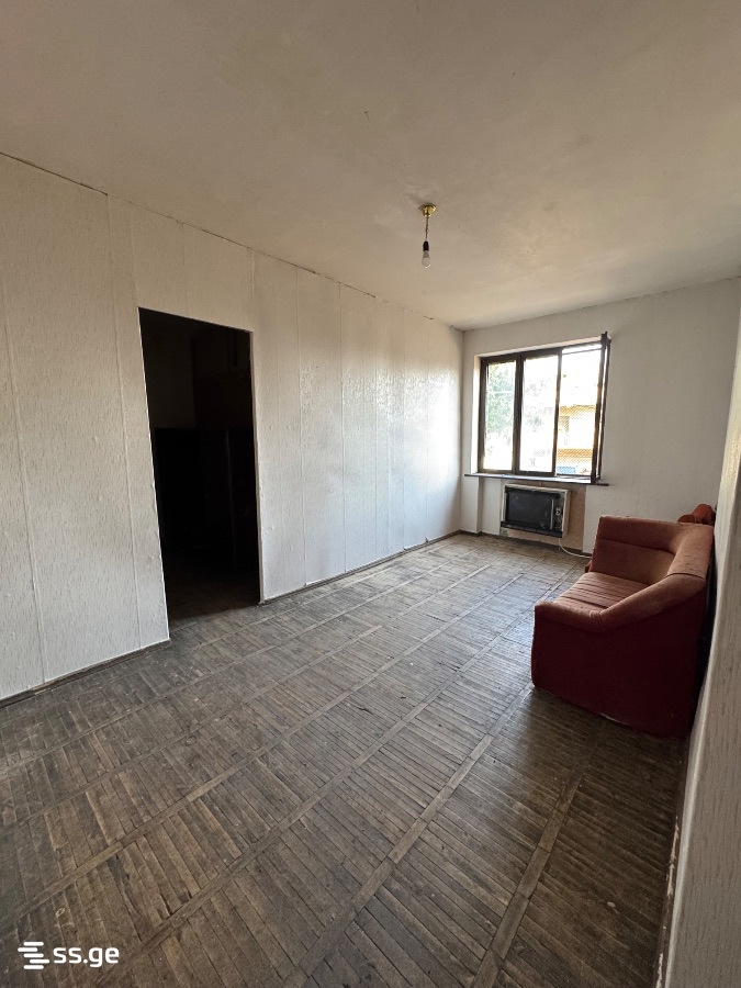 gmiri kursantebi st. 3 - 3 rooms