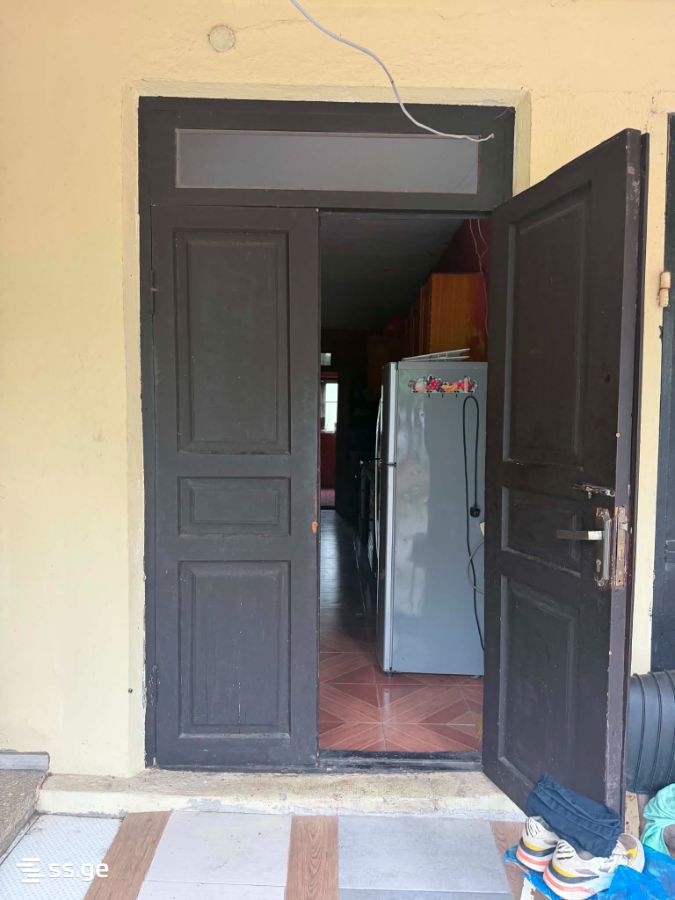3 - 3 rooms