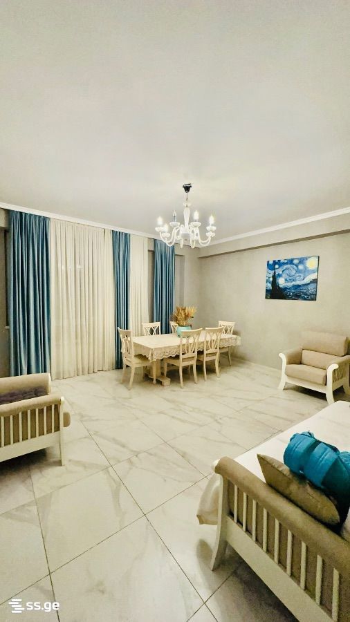 navtlugi st. 9 - 4 rooms