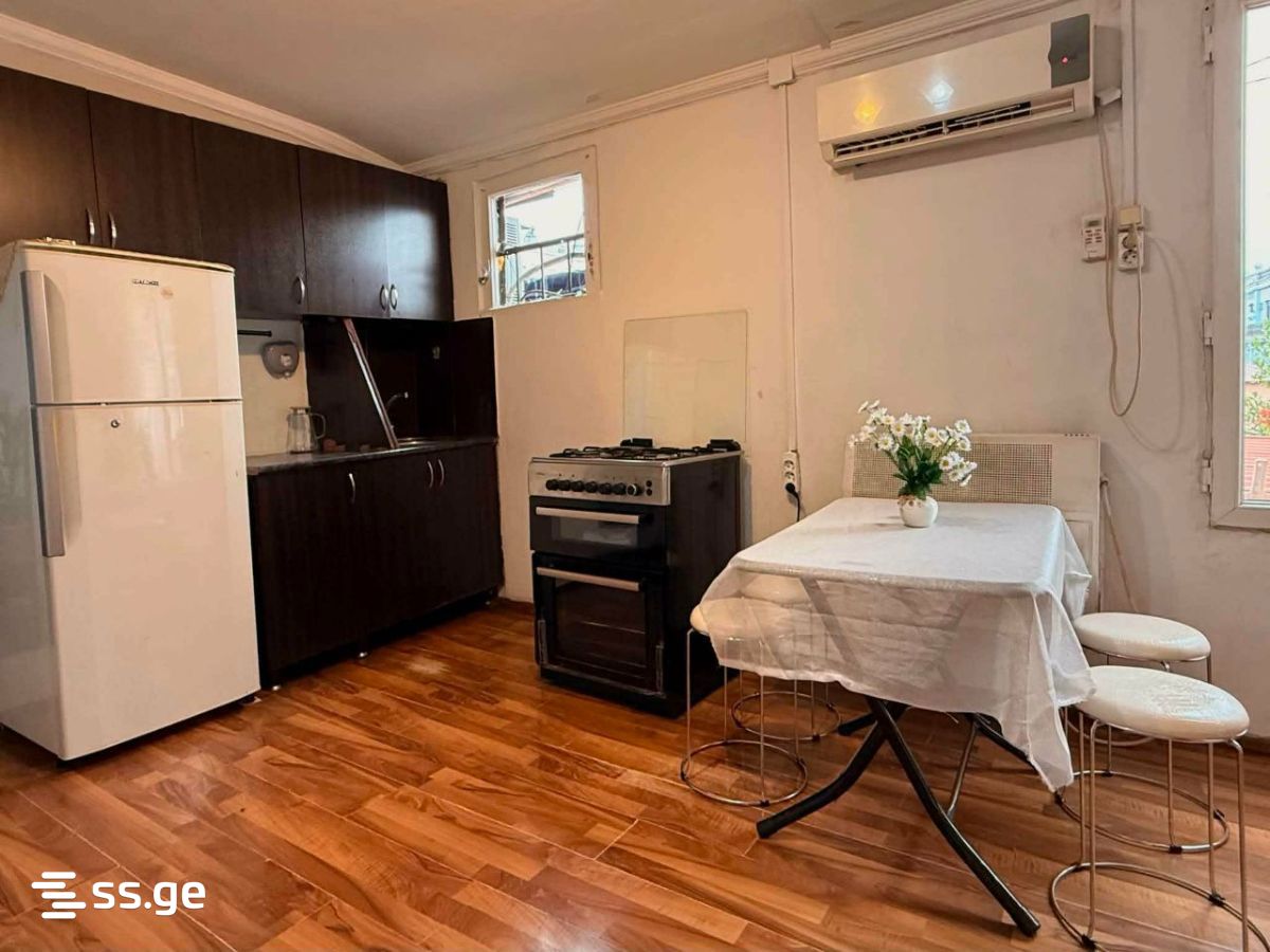 Sayatnova st. 10 - 2 rooms