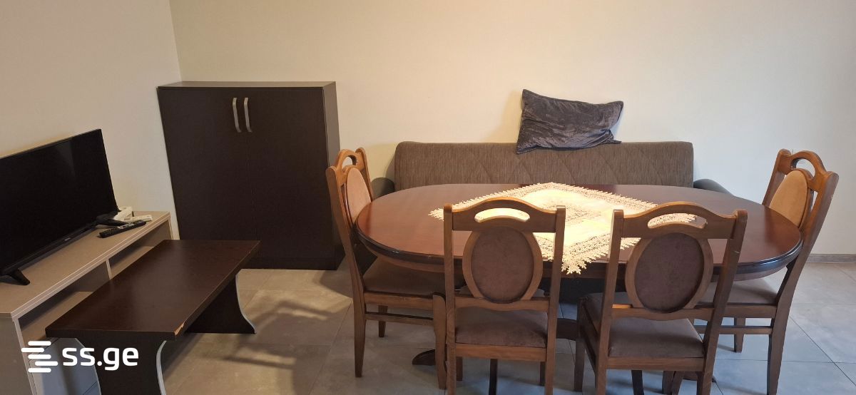 32 - 3 rooms
