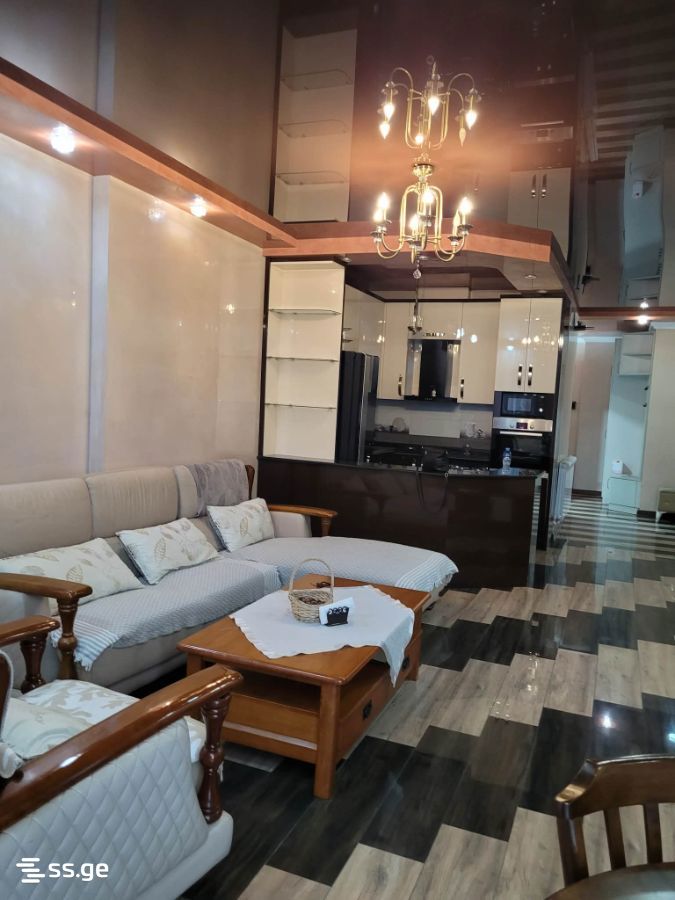 Sh. Inasaridze St. 7 - 4 rooms
