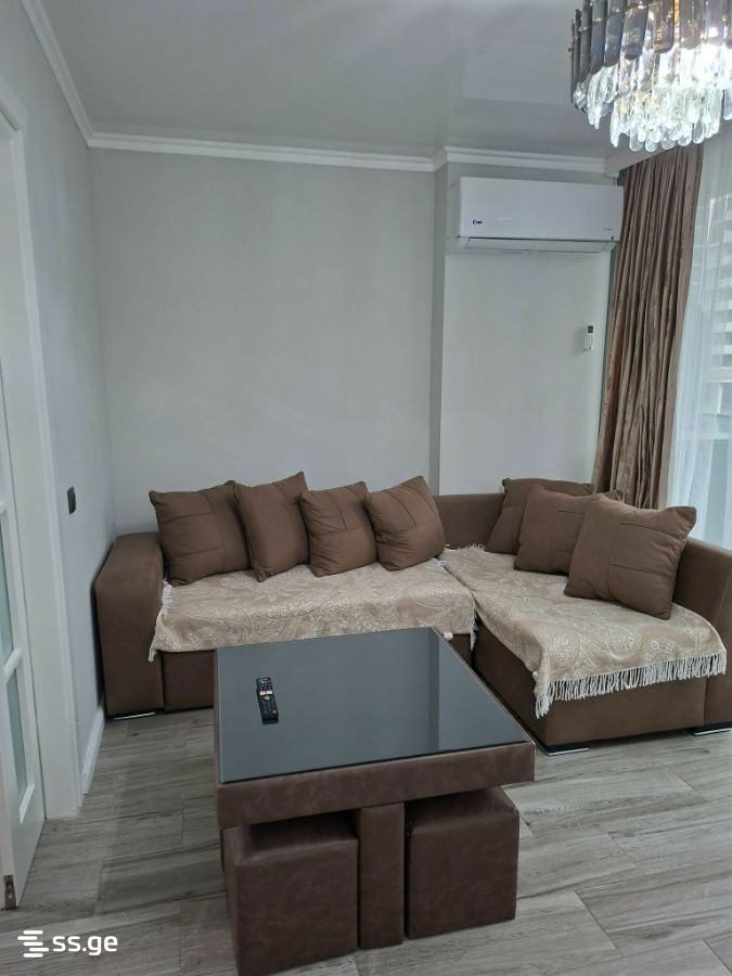 Lech and Maria Kaczynski street 8 - 2 rooms