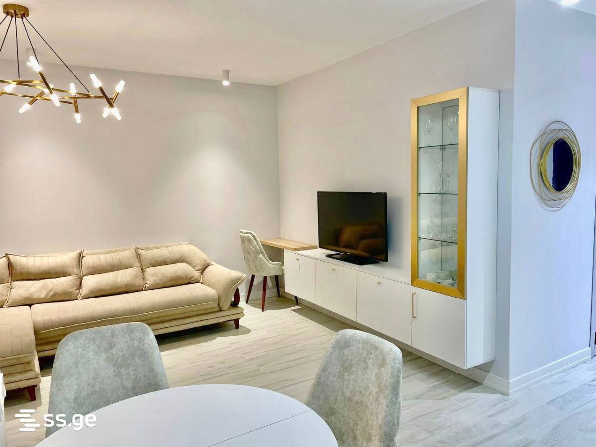 Firosman St. 18D - 2 rooms