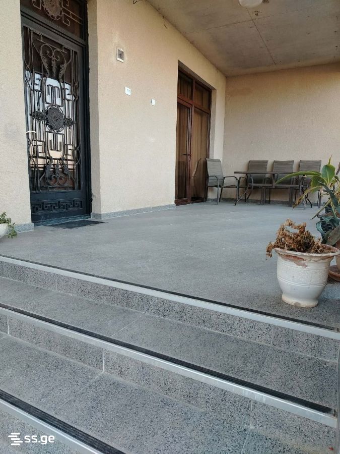 Vano Khornauli st. 22 - 3 rooms