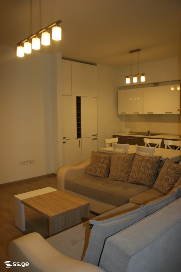 nucubidze st. 82 - 3 rooms