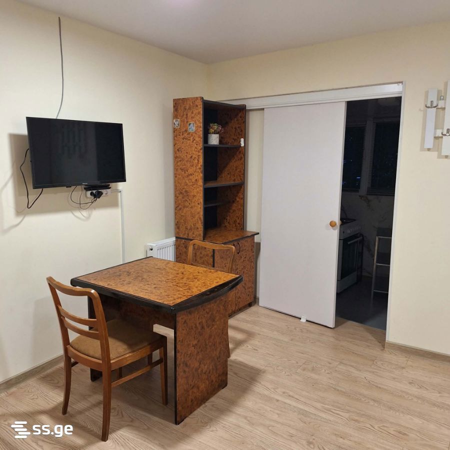 zakariadze st. 0 - 1 rooms