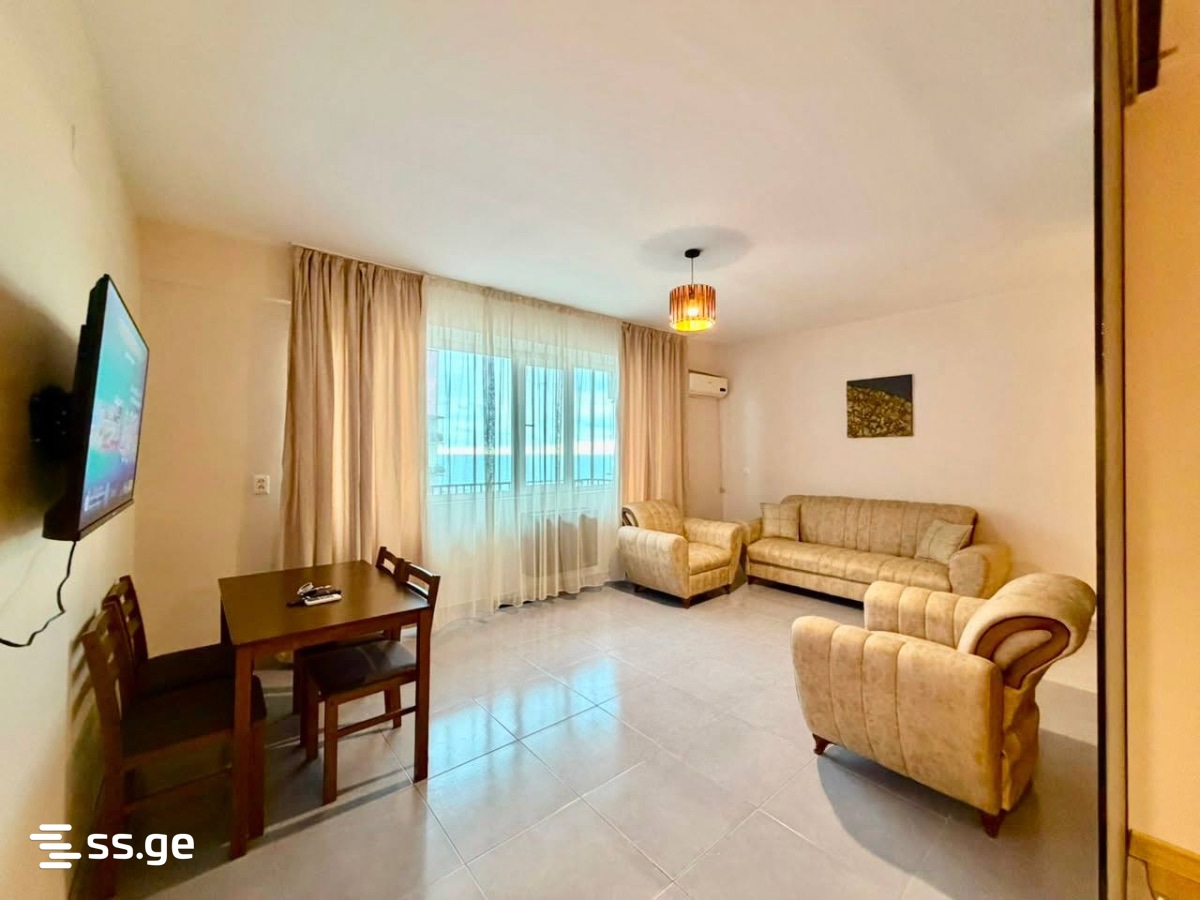 Khimshiashvili st. 43 - 4 rooms