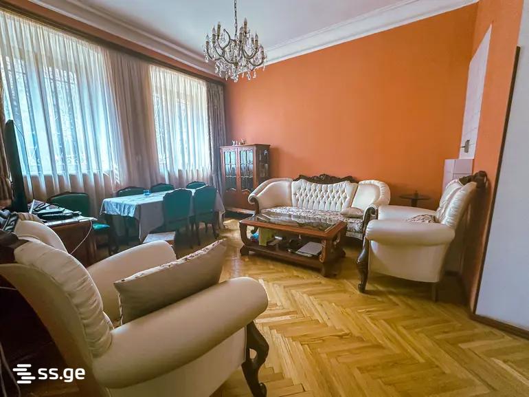 besiki st. 31 - 3 rooms