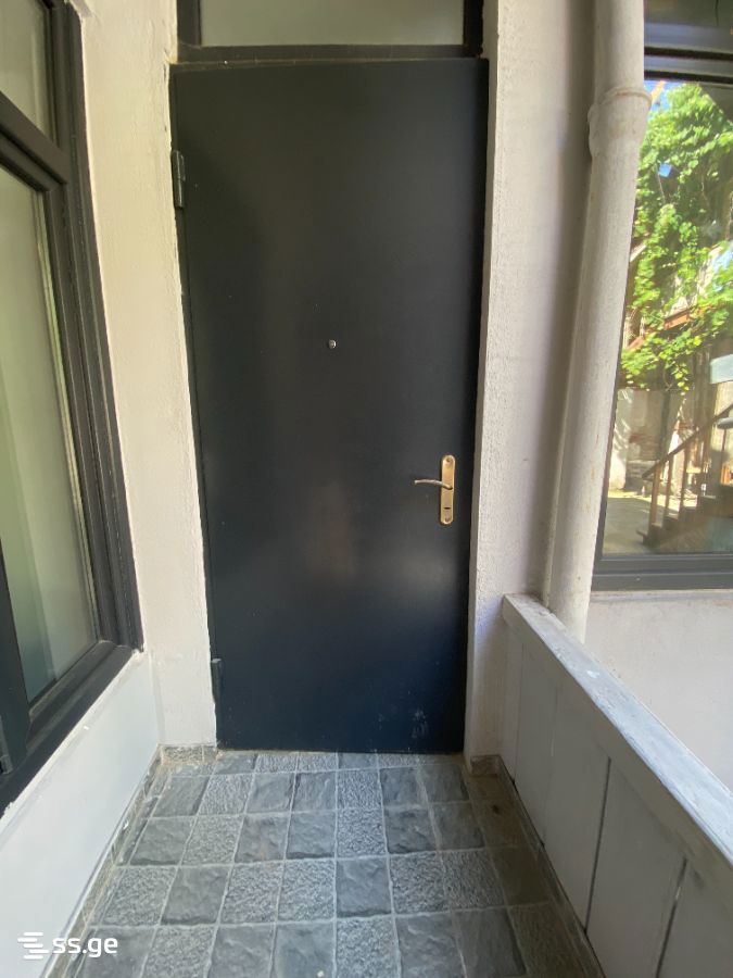 anjaparizde st. 10 - 3 rooms