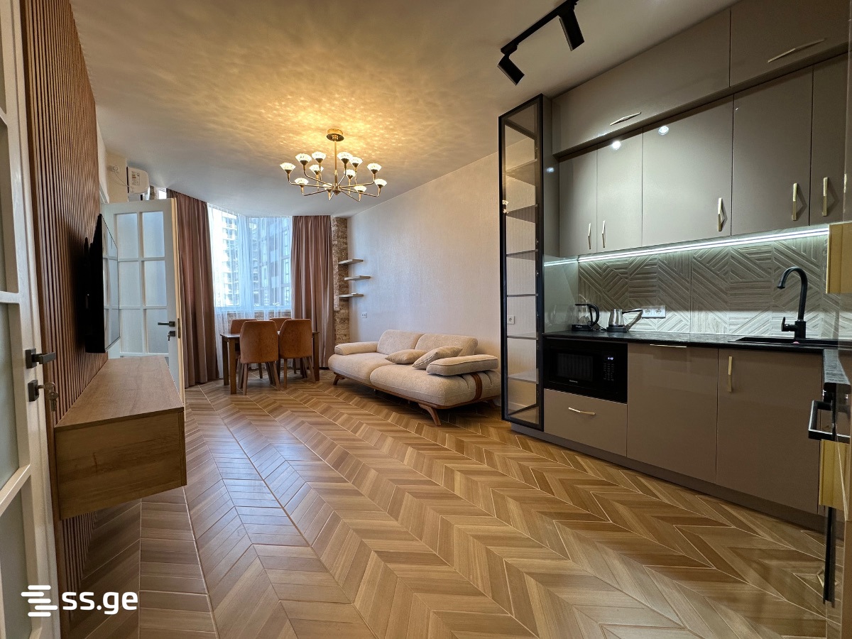 D. Mamuladze st. 31 - 3 rooms