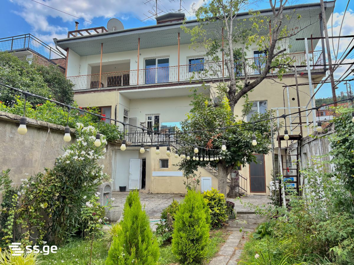 t. tabidze st. 57 - 5 rooms