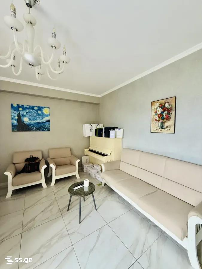 navtlugi st. - 3 rooms