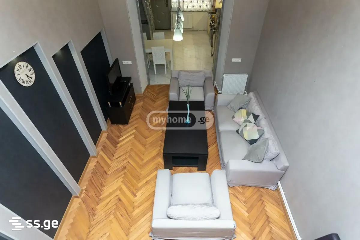 janashia st. - 3 rooms