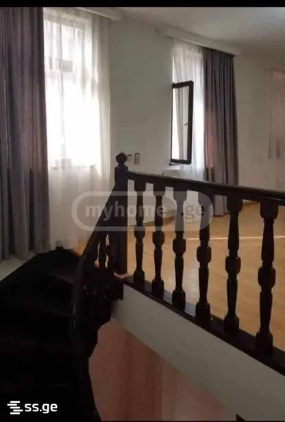 a.wereTlis avenue 66 - 7 rooms