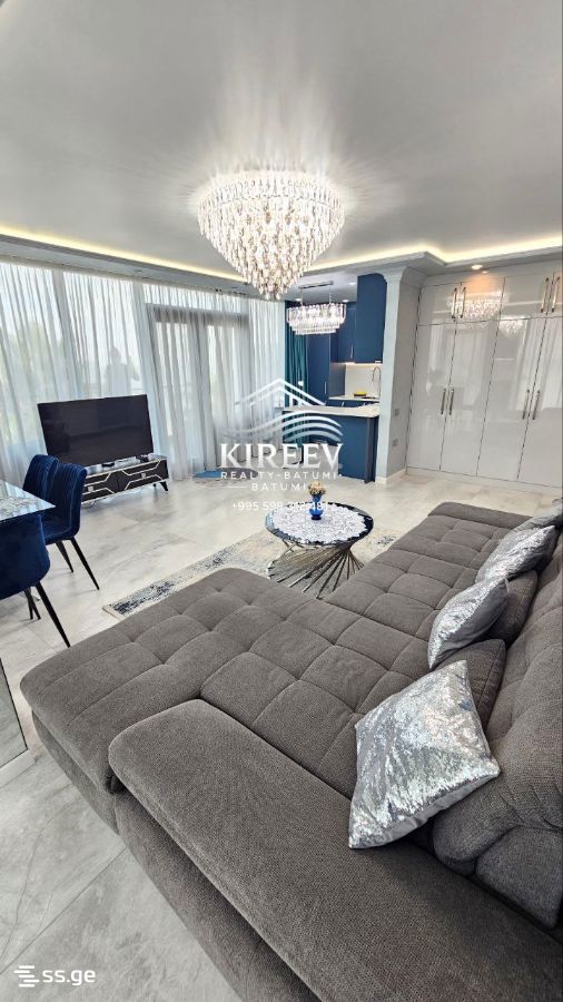 Lech and Maria Kaczynski street 8 - 2 rooms