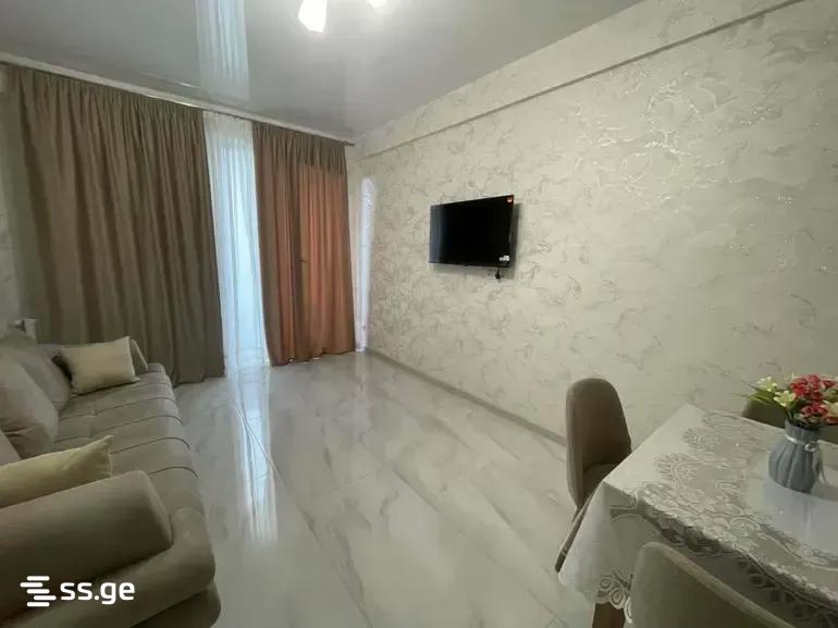 Bob walsh st. - 2 rooms