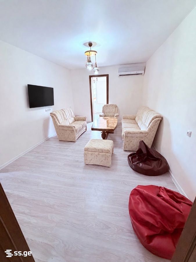 zestaponi st. - 3 rooms