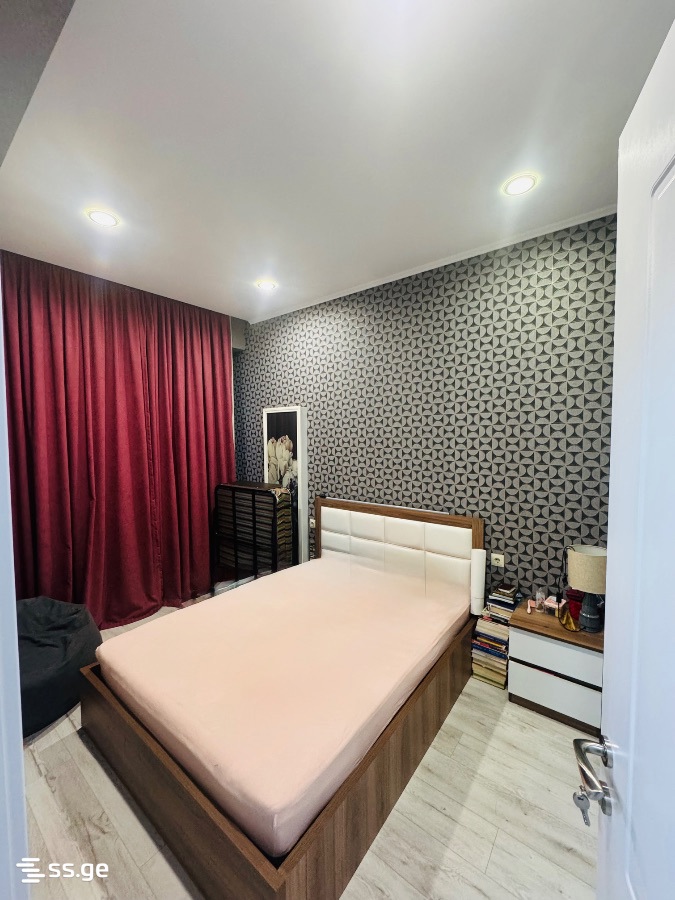 gmiri kursantebi st. 5 - 2 rooms