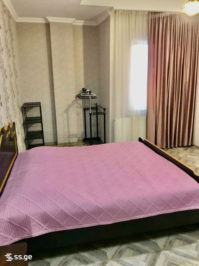24 - 4 rooms