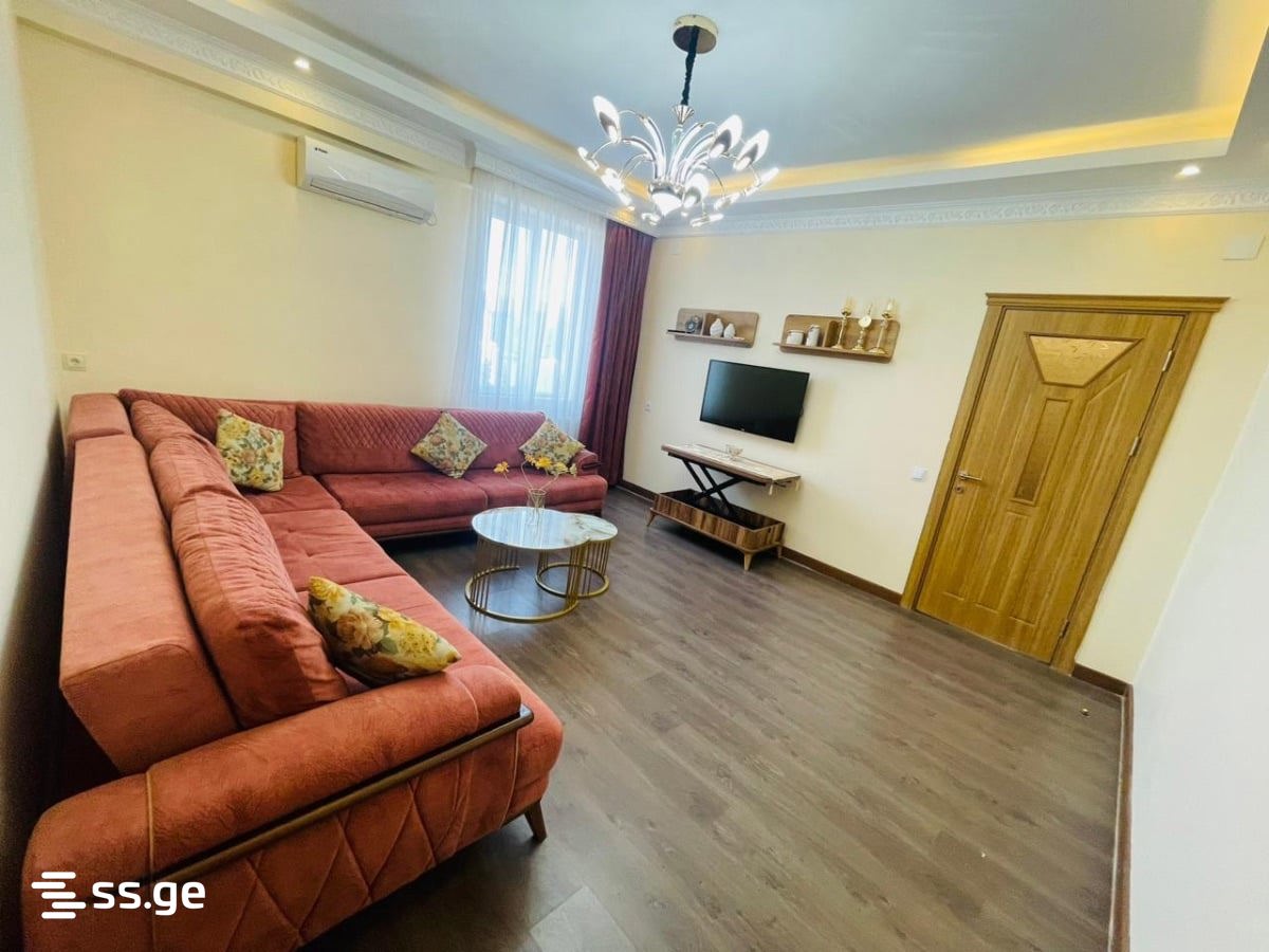 3 - 4 rooms