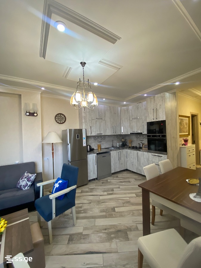 Lobjanidze st. 10 - 3 rooms