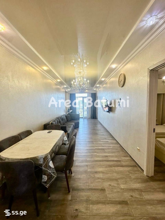 Khimshiashvili st. 1 - 5 rooms