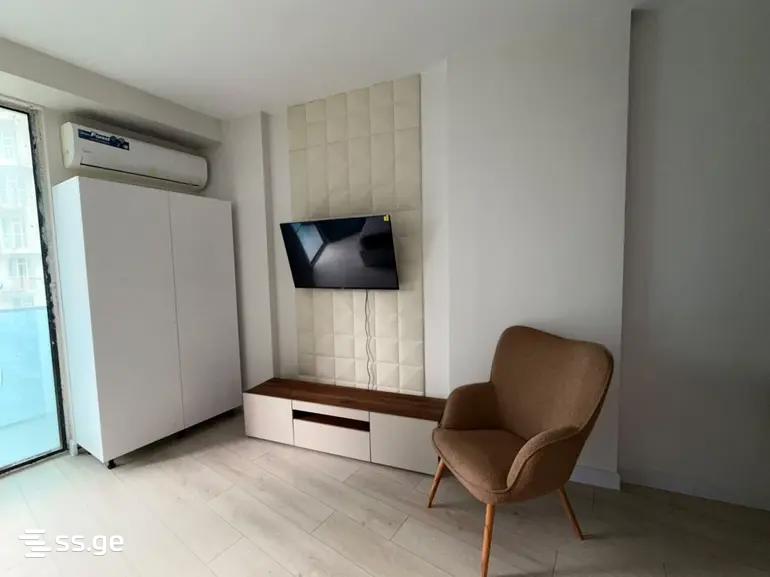 Lech and Maria Kaczynski street 3 - 1 rooms