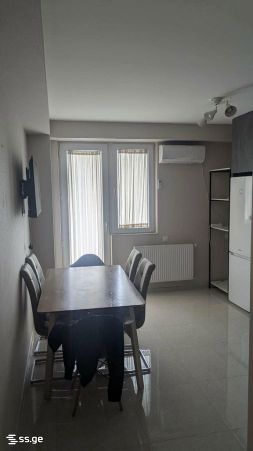 Teimuraz Bochorishvili's I dead end #6 - 3 rooms
