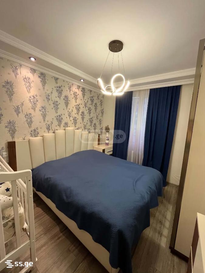 24 - 5 rooms