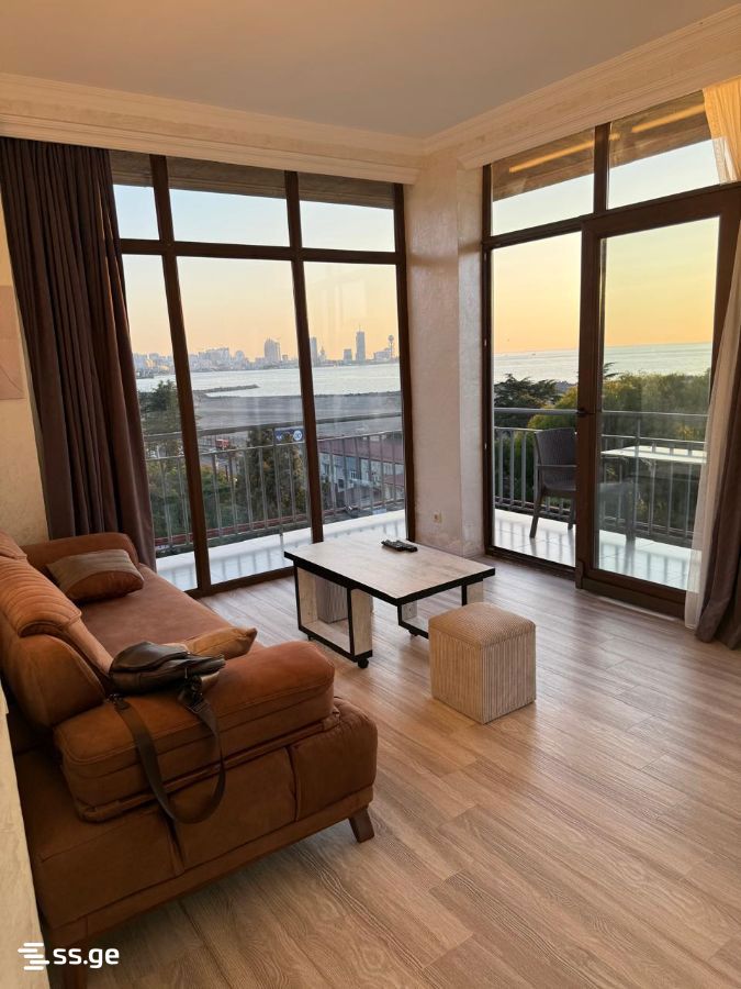 Leselidze st. 3 - 3 rooms