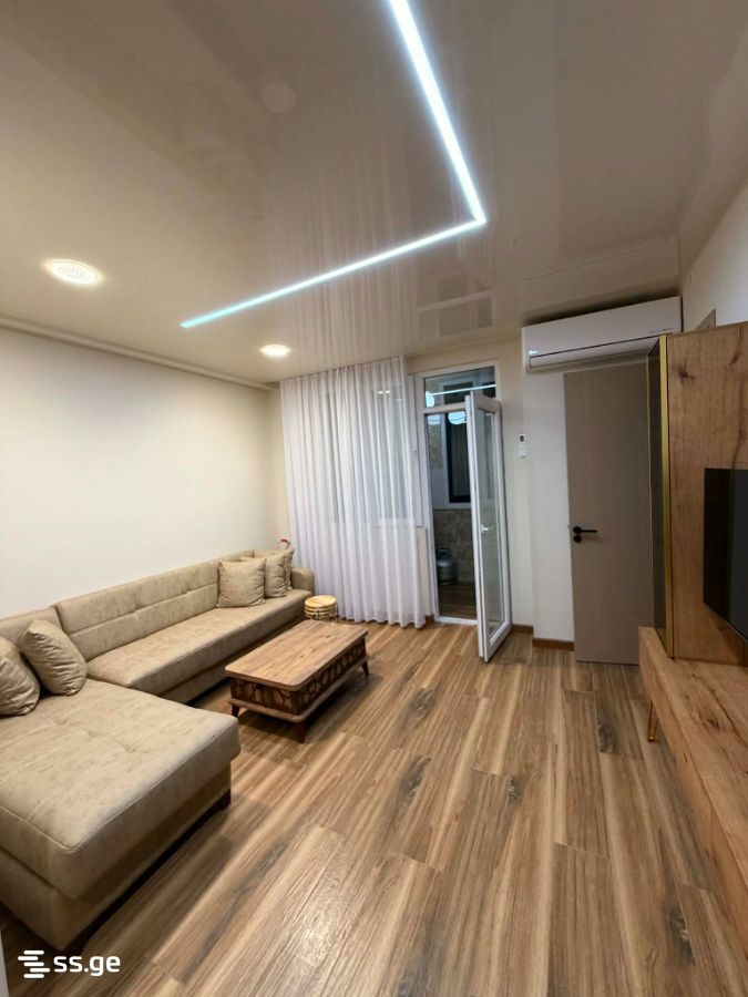 Ketevan Tsamebuli St. 43 - 3 rooms