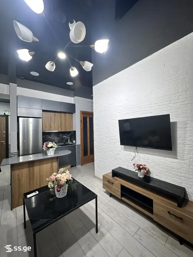 Panaskerteli-Tsitsishvili st. - 3 rooms