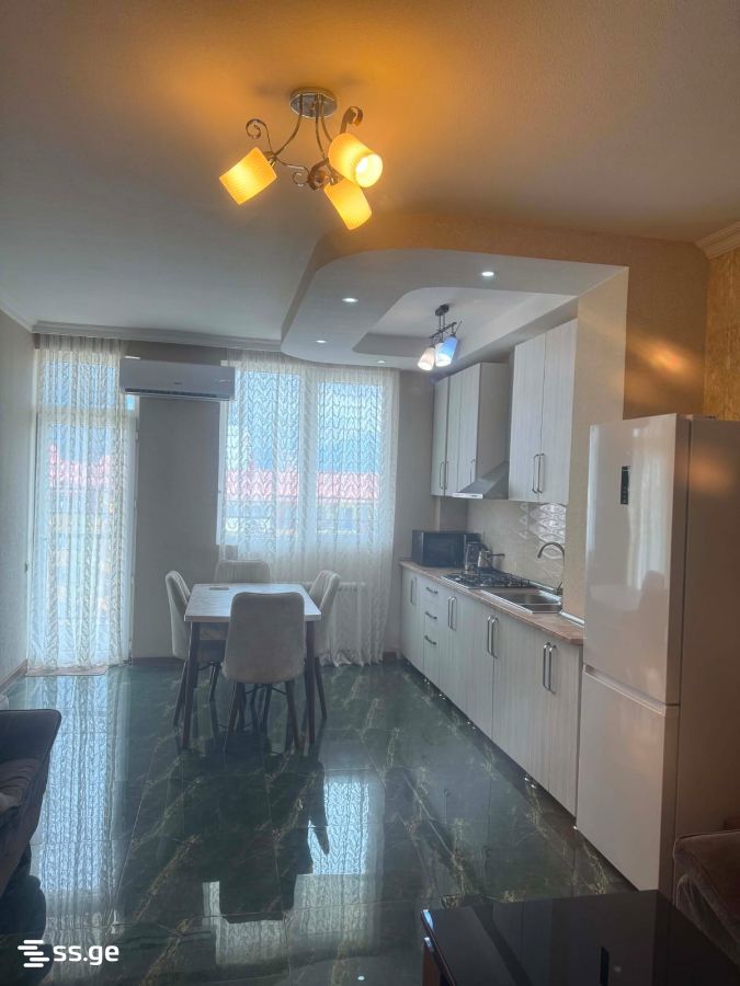18 - 3 rooms