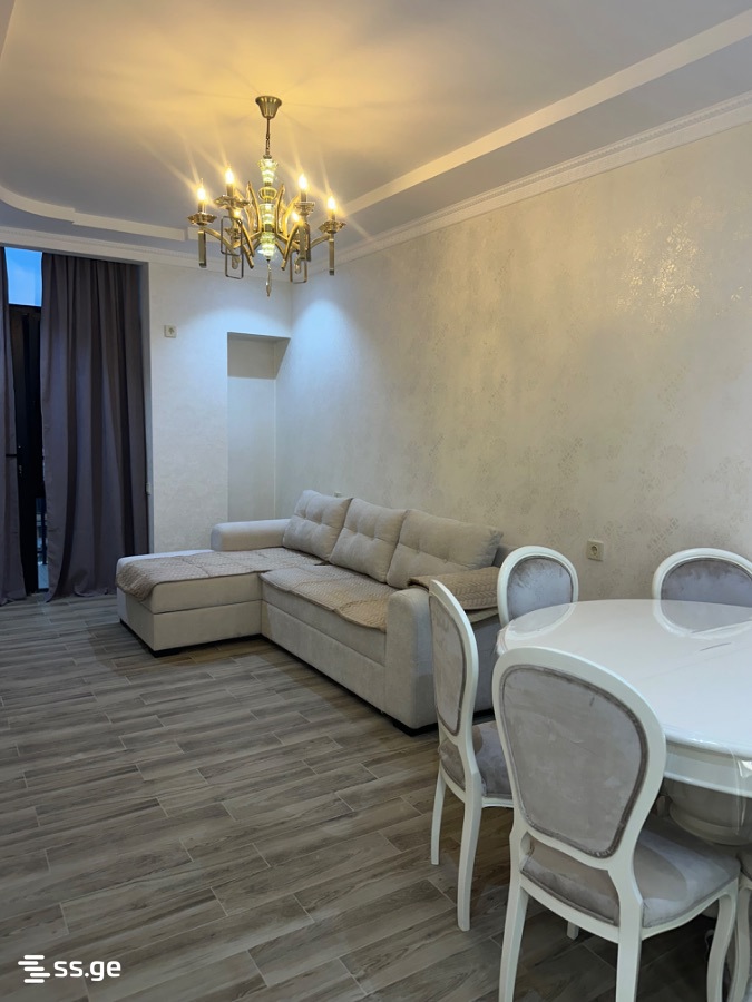 Arakishvili st. 3 - 2 rooms