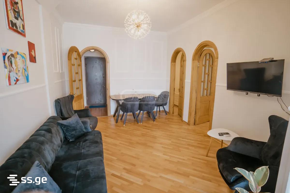 Sh. Rustaveli Ave. 59 - 3 rooms